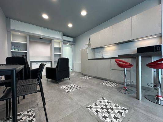 negozio in vendita a Firenze in zona Careggi