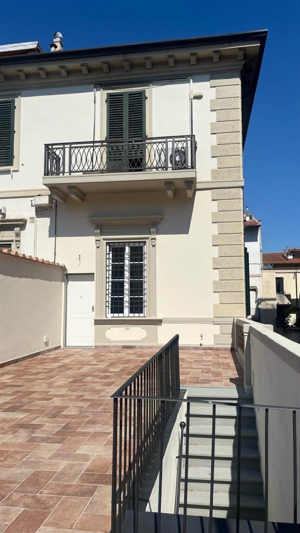 appartamento in vendita a Firenze in zona Campo di Marte