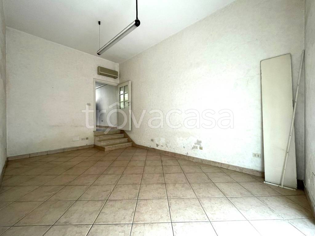 negozio in vendita a Firenze in zona Novoli