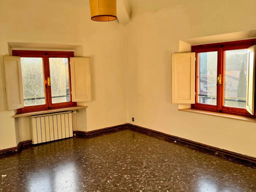 appartamento in vendita a Firenze in zona Bellosguardo