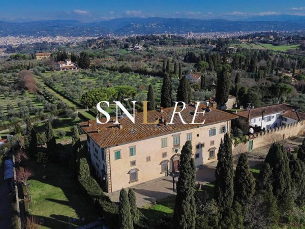 appartamento in vendita a Firenze in zona Bellosguardo