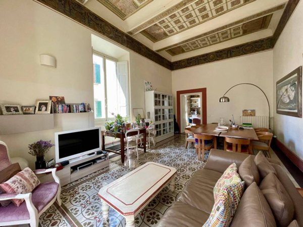 casa indipendente in vendita a Firenze in zona Centro Santa Croce