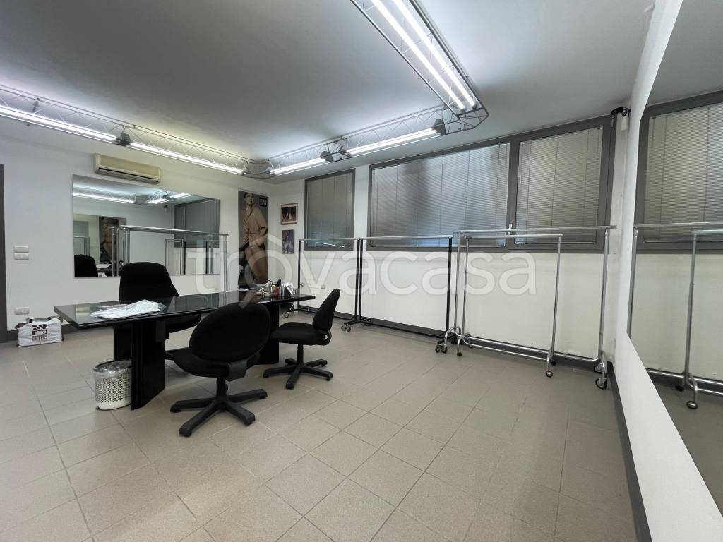 quadrivano in vendita a Firenze in zona Cintoia