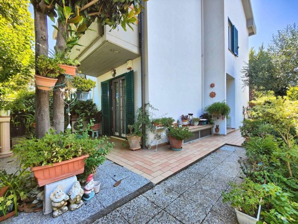 casa indipendente in vendita a Firenze in zona Brozzi