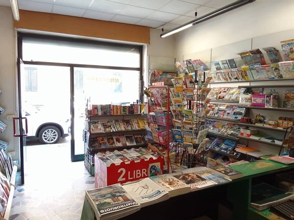 negozio in vendita a Firenze in zona Campo di Marte