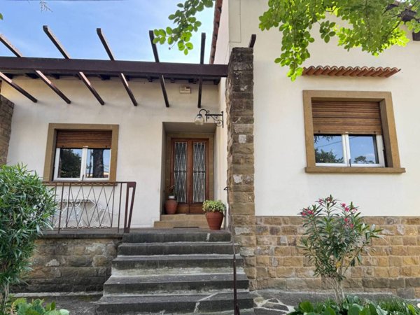casa indipendente in vendita a Firenze in zona Bellosguardo