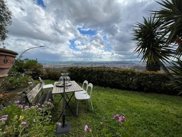 casa indipendente in vendita a Firenze