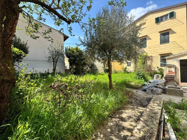 appartamento in vendita a Firenze in zona Galluzzo