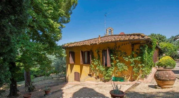 casa indipendente in vendita a Firenze in zona Settignano