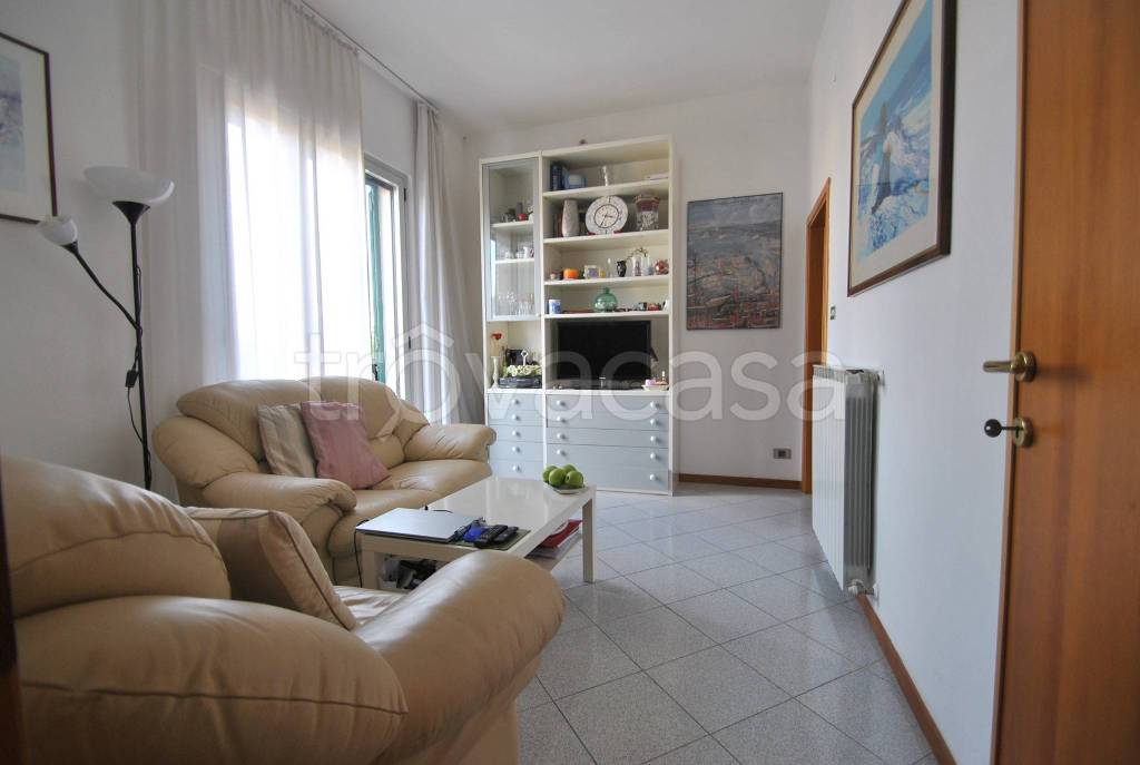 appartamento in vendita a Firenze in zona Statuto