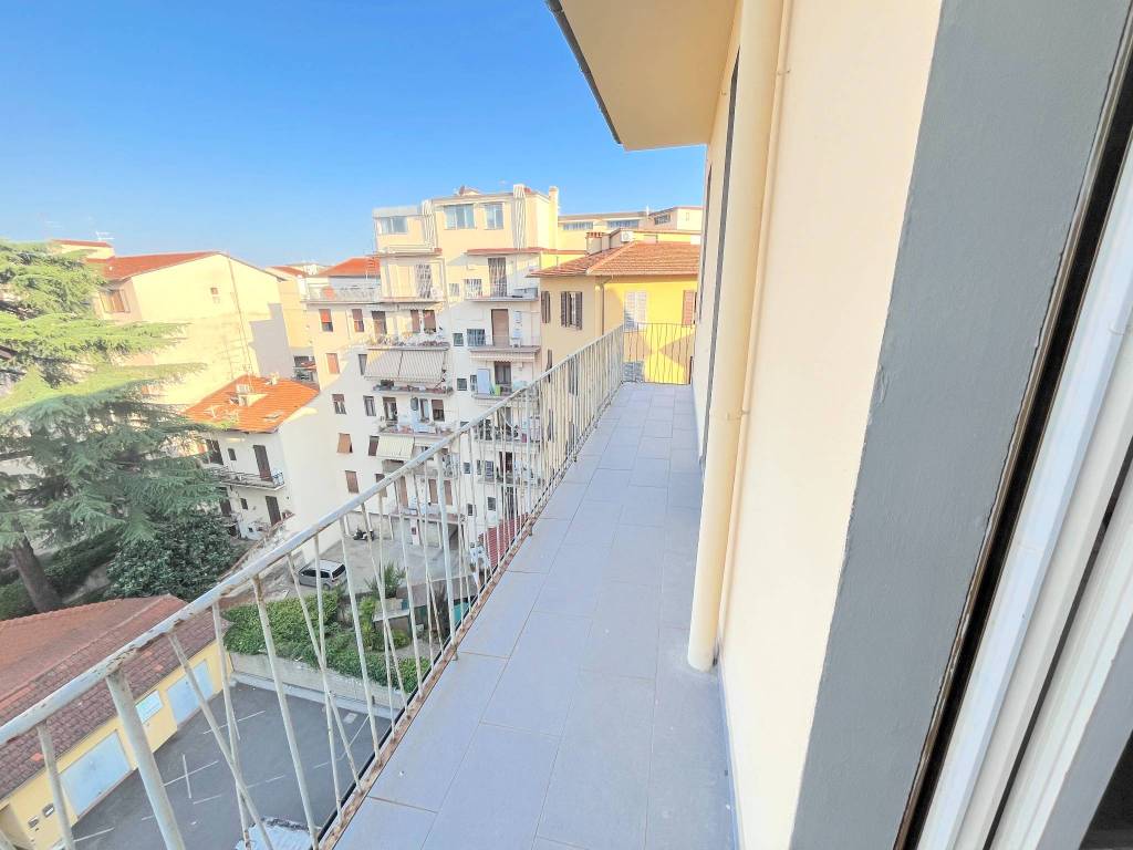 appartamento in vendita a Firenze in zona Campo di Marte
