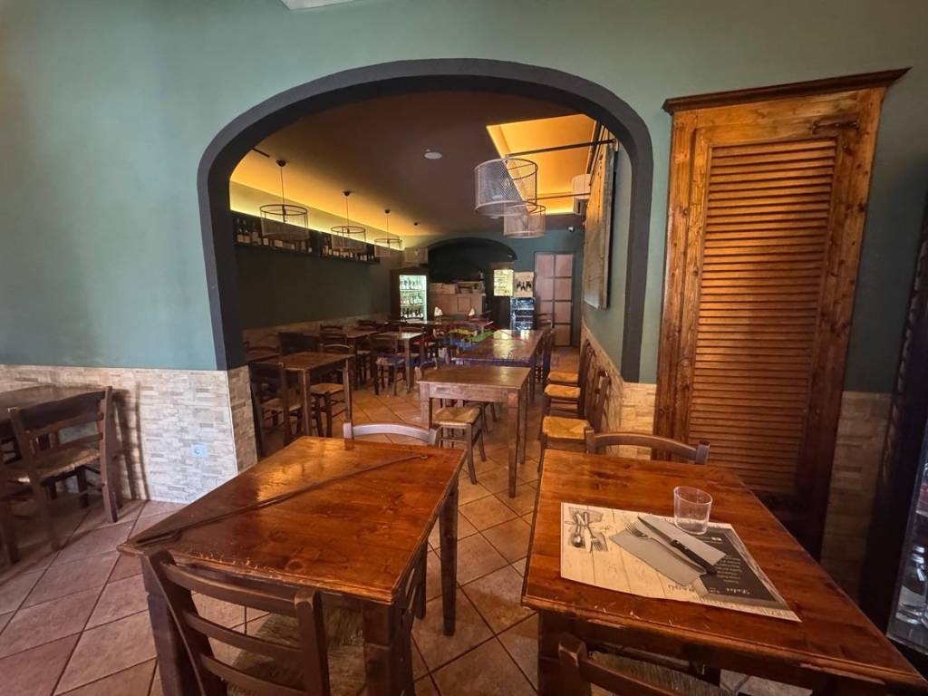 negozio in vendita a Firenze in zona Legnaia