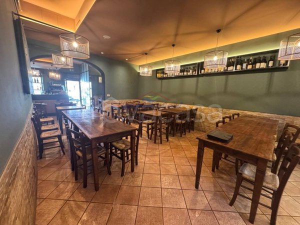 negozio in vendita a Firenze in zona Legnaia