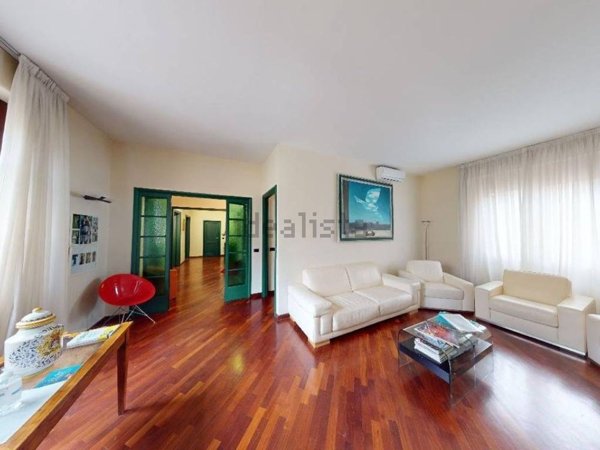appartamento in vendita a Firenze in zona Centro Santa Maria Novella
