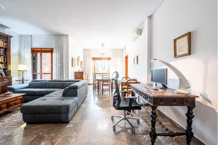 appartamento in vendita a Firenze in zona Campo di Marte