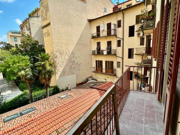 appartamento in vendita a Firenze in zona Campo di Marte