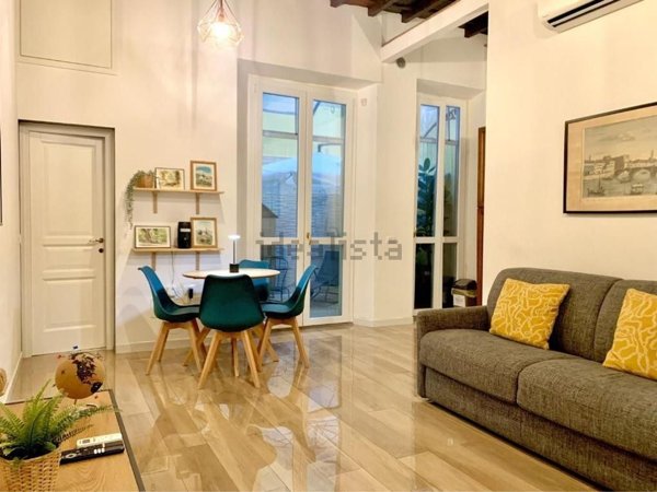 appartamento in vendita a Firenze in zona Centro Santa Maria Novella