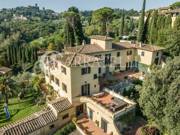 villa in vendita a Firenze in zona Centro San Frediano