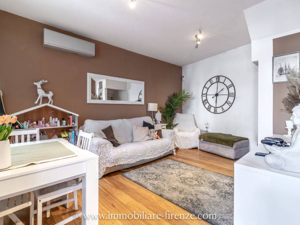 casa indipendente in vendita a Firenze in zona Campo di Marte