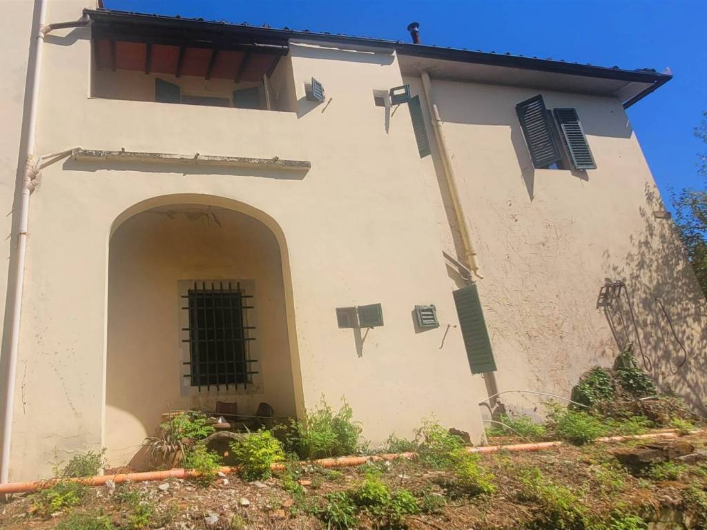 casa indipendente in vendita a Firenze in zona Bellosguardo