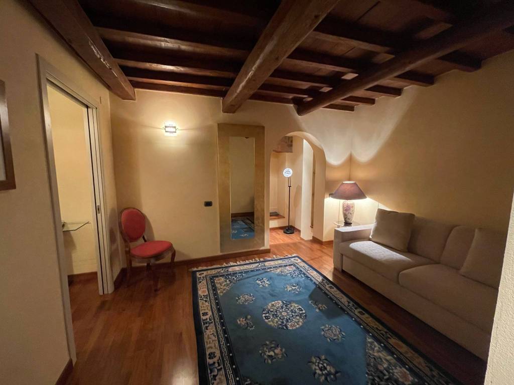 casa indipendente in vendita a Firenze in zona Centro Duomo