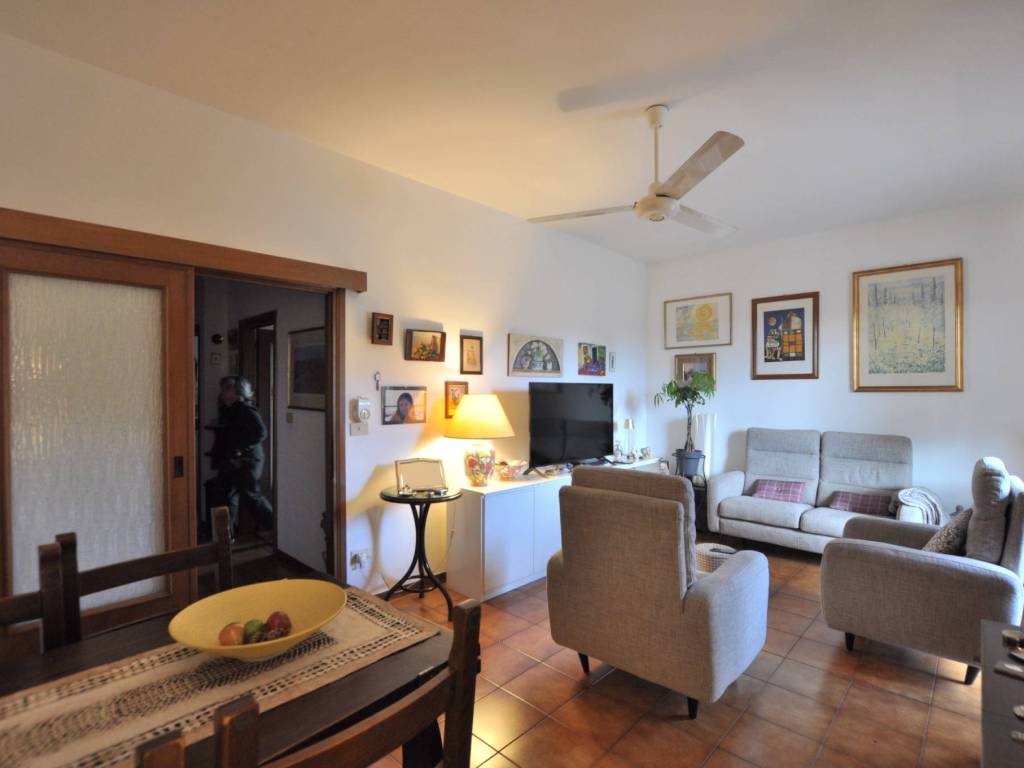 appartamento in vendita a Firenze in zona Bellosguardo