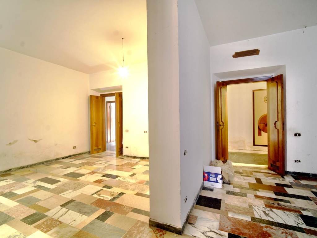 appartamento in vendita a Firenze in zona Campo di Marte