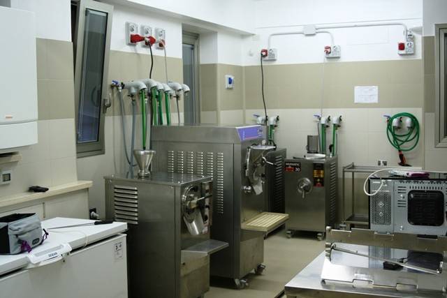 locale commerciale in vendita a Firenze