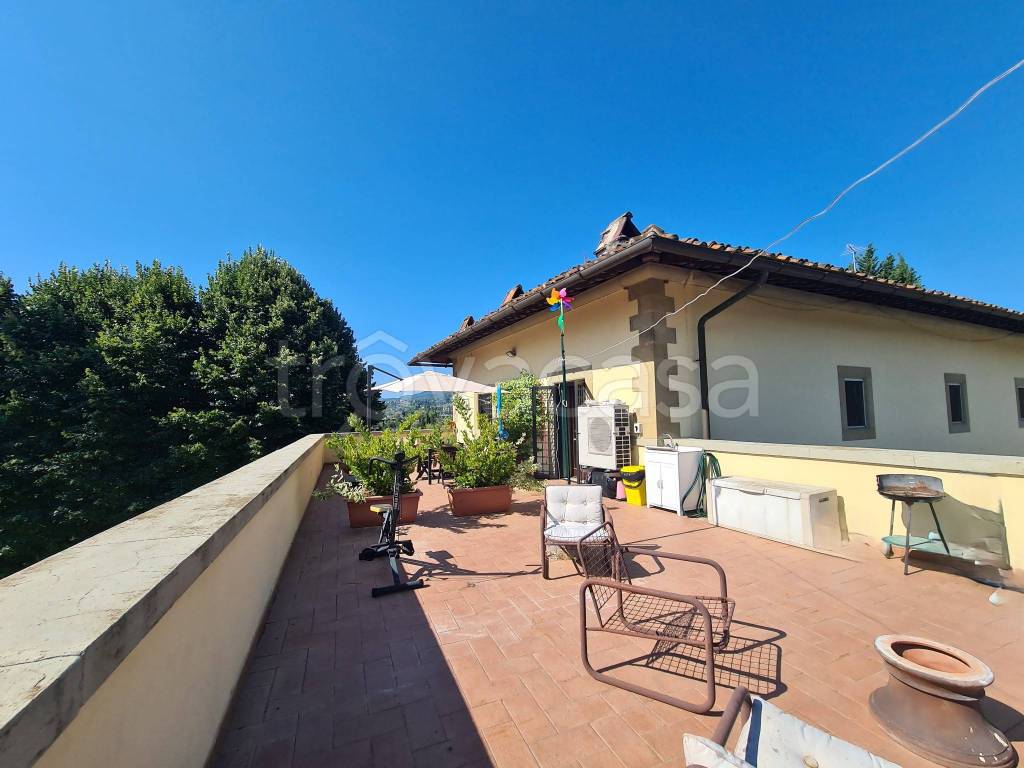 appartamento in vendita a Firenze in zona Rovezzano