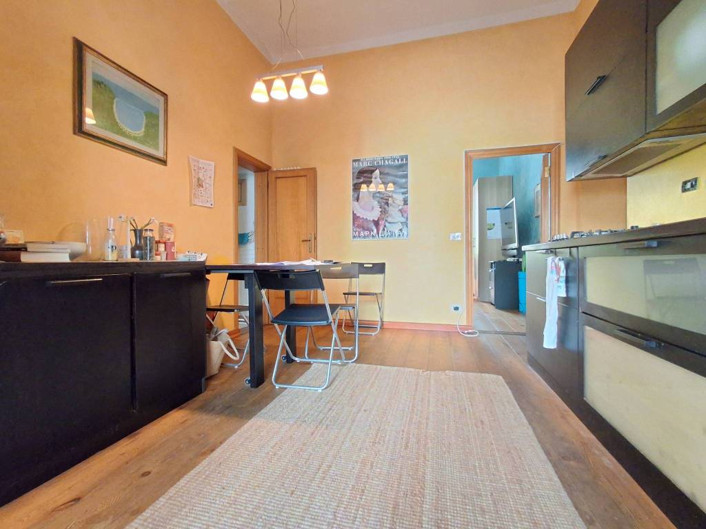 appartamento in vendita a Firenze in zona Campo di Marte
