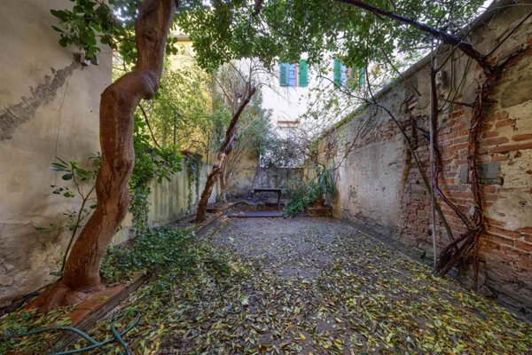 appartamento in vendita a Firenze in zona Centro Santa Croce