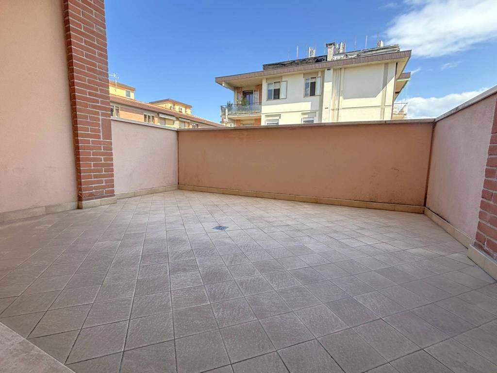 appartamento in vendita a Firenze in zona Bellariva