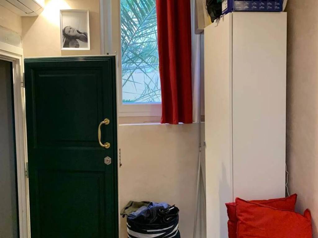 negozio in vendita a Firenze in zona Centro San Frediano
