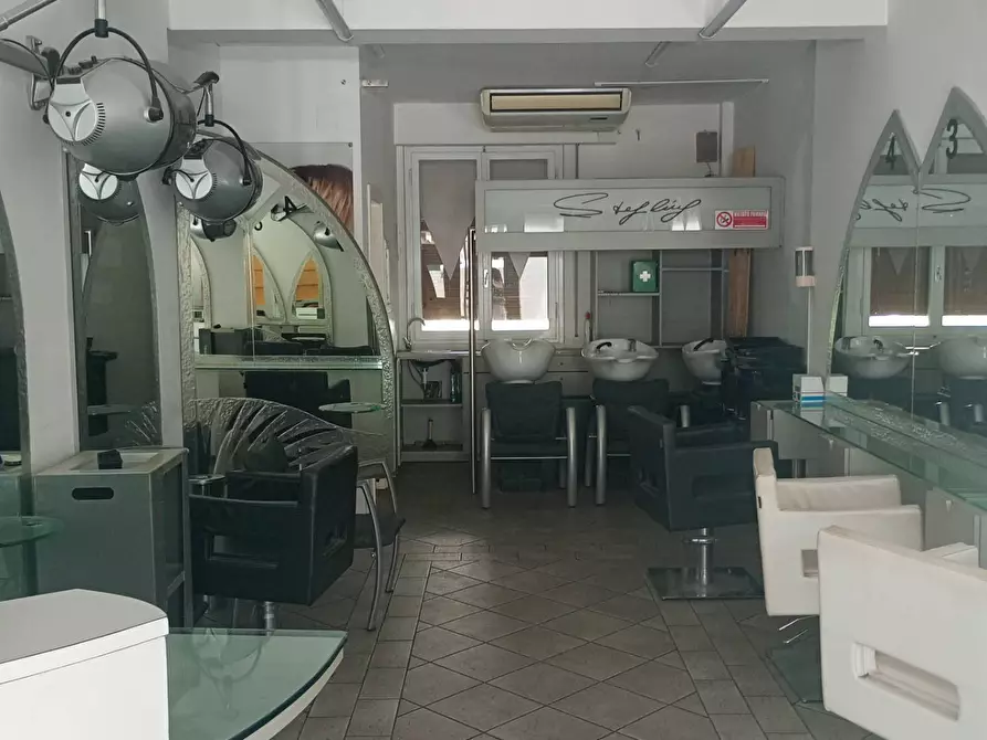 locale commerciale in vendita a Firenze