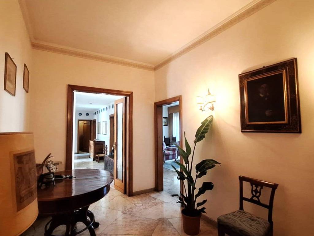appartamento in vendita a Firenze in zona Statuto