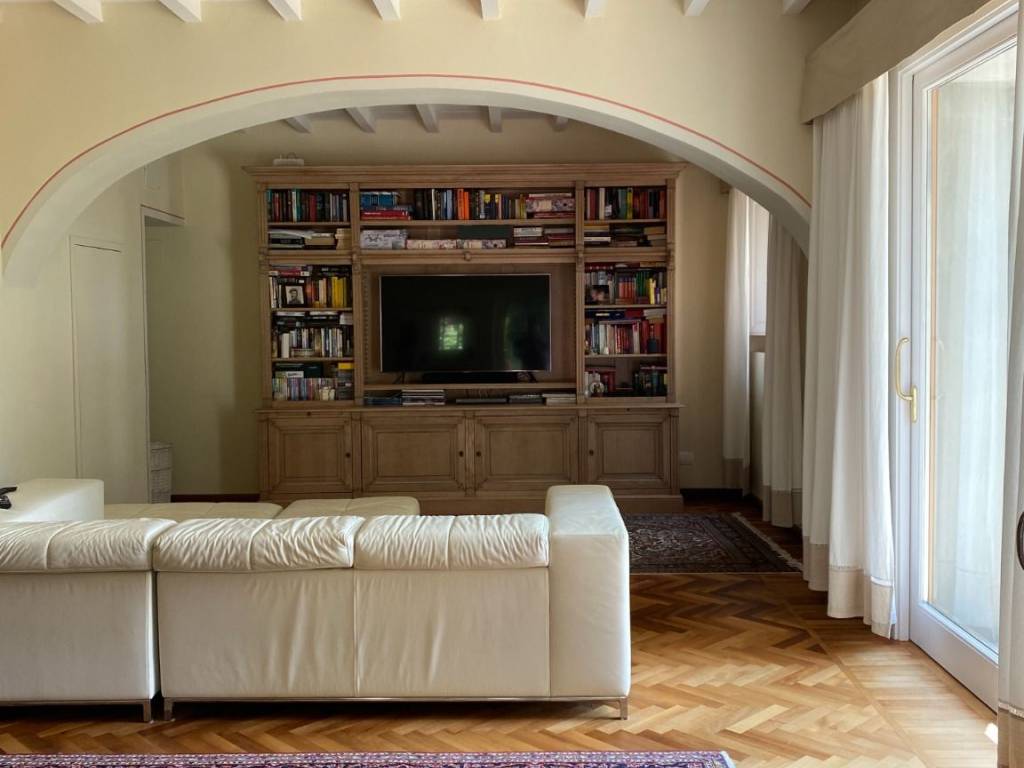 casa indipendente in vendita a Firenze in zona Le Cure