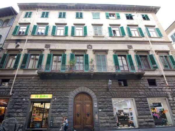 appartamento in vendita a Firenze in zona Centro Santa Croce