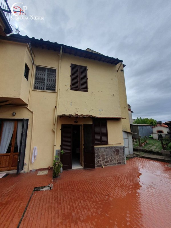 casa indipendente in vendita a Firenze in zona Peretola