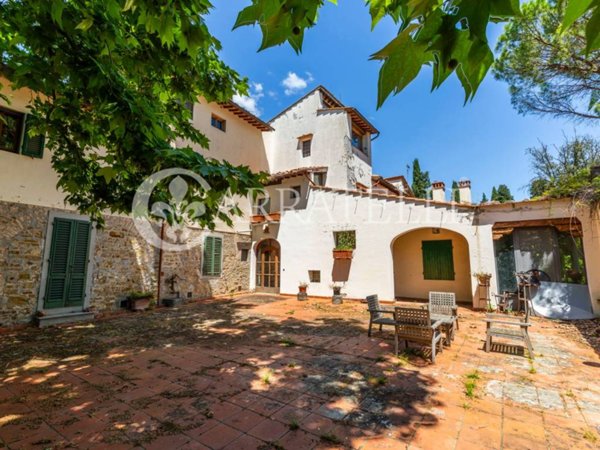 casa indipendente in vendita a Firenze in zona Pian dei Giullari