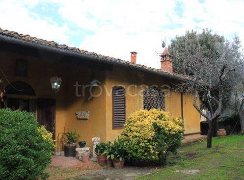 casa indipendente in vendita a Firenze in zona Settignano