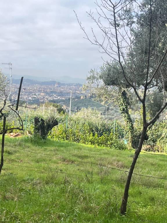 casa indipendente in vendita a Firenze in zona Settignano
