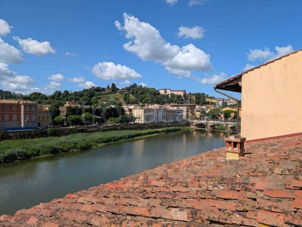 appartamento in vendita a Firenze in zona Centro Santa Croce