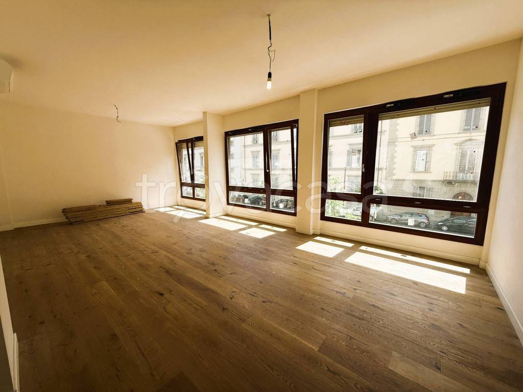 appartamento in vendita a Firenze in zona Centro Santa Maria Novella