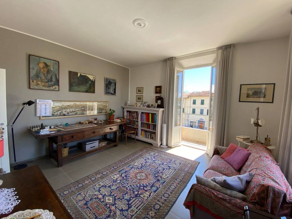 appartamento in vendita a Firenze in zona Campo di Marte