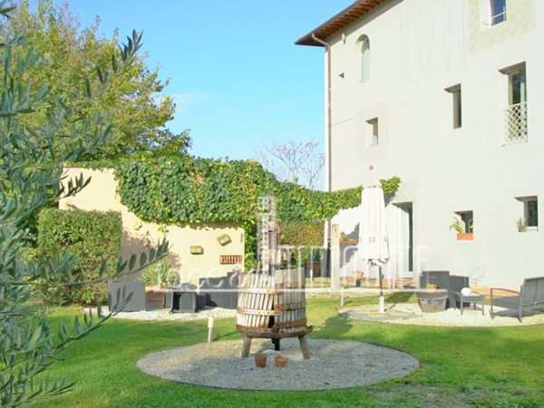 casa indipendente in vendita a Firenze