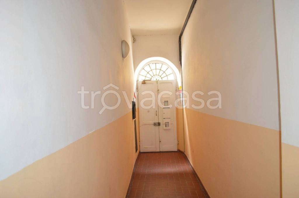 locale commerciale in vendita a Firenze