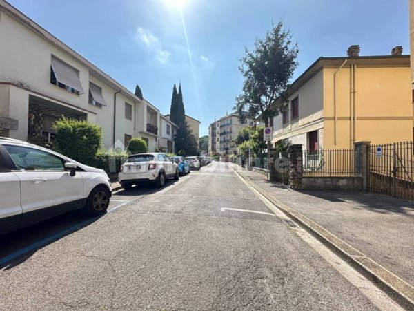 appartamento in vendita a Firenze in zona Serpiolle