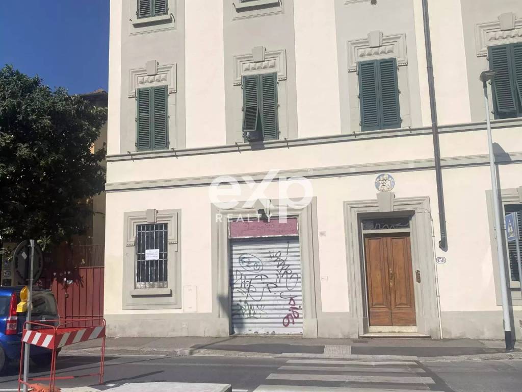 negozio in vendita a Firenze in zona Careggi