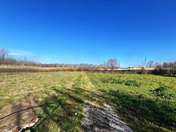 terreno agricolo in vendita a Firenze in zona Isolotto