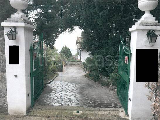 casa indipendente in vendita a Firenze in zona Serpiolle